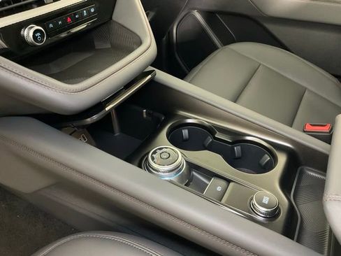 New 2025 Ford Explorer Active w/ Active Comfort Package image 20