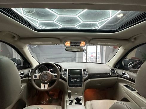 Used 2013 Jeep Grand Cherokee Laredo image 26