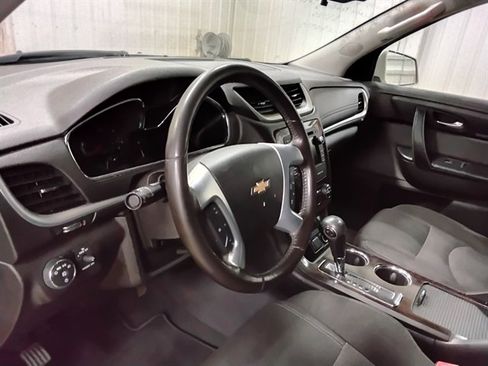 Used 2017 Chevrolet Traverse LT w/ Style and Technology Package AWD/4WD image 11