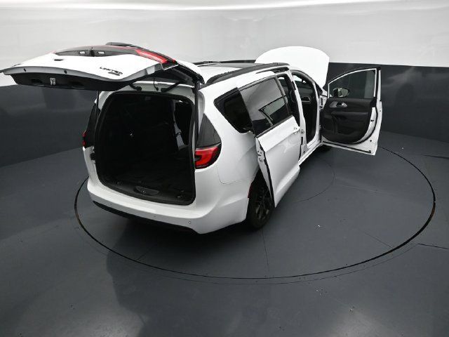 Used 2026 Chrysler Pacifica Limited w/ S Appearance Package AWD/4WD image 29