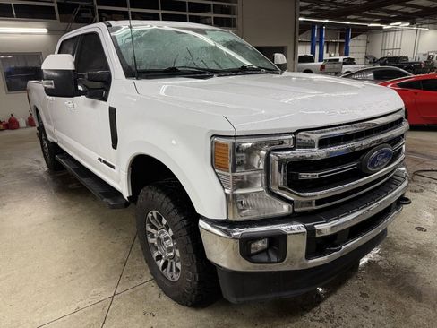 Used 2022 Ford F250 Lariat w/ Lariat Value Package image 2