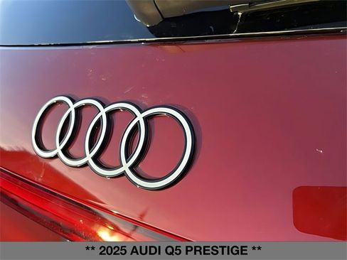 New 2025 Audi Q5 Prestige image 12
