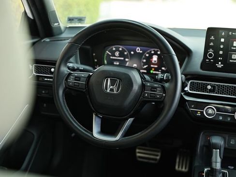 Certified 2025 Honda Civic Sport Touring image 29