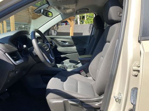 Used 2023 GMC Terrain SLE w/ Elevation Edition AWD/4WD image 13