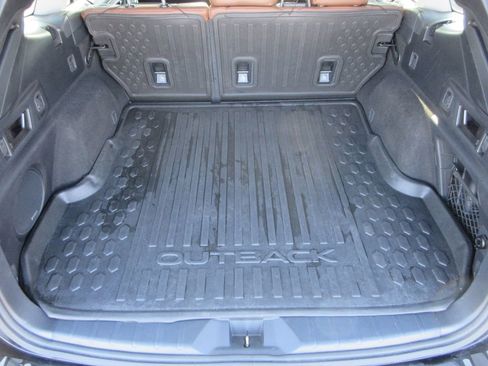 Used 2021 Subaru Outback Touring w/ Popular Package #2 image 13