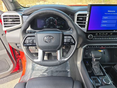 Used 2024 Toyota Sequoia Platinum image 15