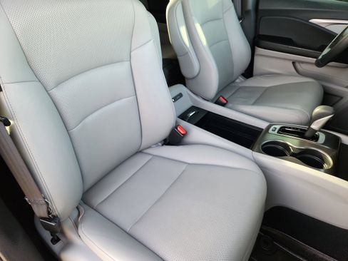 Used 2017 Honda Ridgeline RTL-T image 14