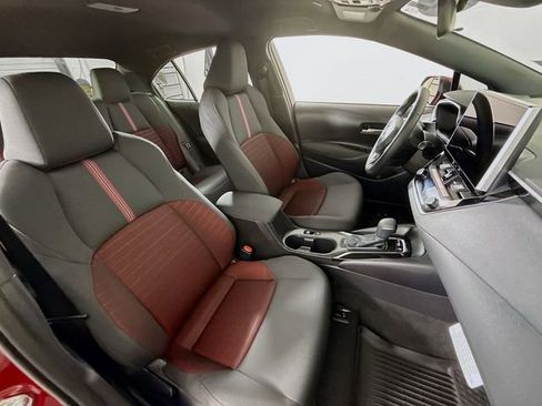 Used 2026 Toyota Corolla SE w/ SE Package FWD image 23