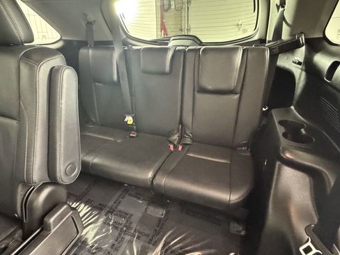 Used 2016 Toyota Highlander XLE FWD image 31