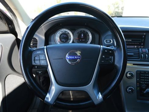 Used 2013 Volvo XC60 T6 image 11