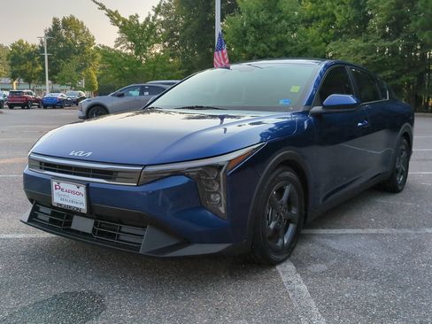 Used 2025 Kia K4 FWD image 8
