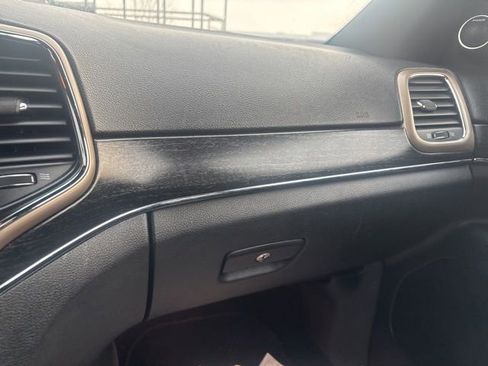 Used 2014 Jeep Grand Cherokee Limited w/ Trailer Tow Group IV image 26