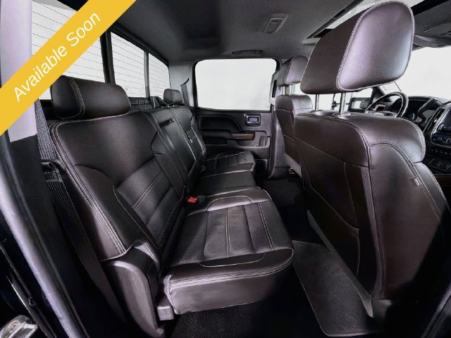 Used 2018 GMC Sierra 2500 Denali w/ Suspension Package, Off-Road AWD/4WD image 27