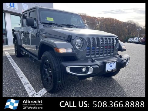 Used 2022 Jeep Gladiator Sport image 7