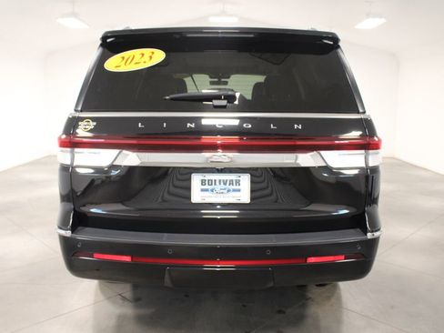 Used 2023 Lincoln Navigator Reserve image 8