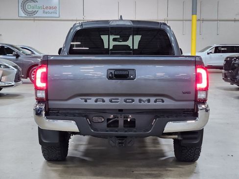 Used 2022 Toyota Tacoma SR5 image 9