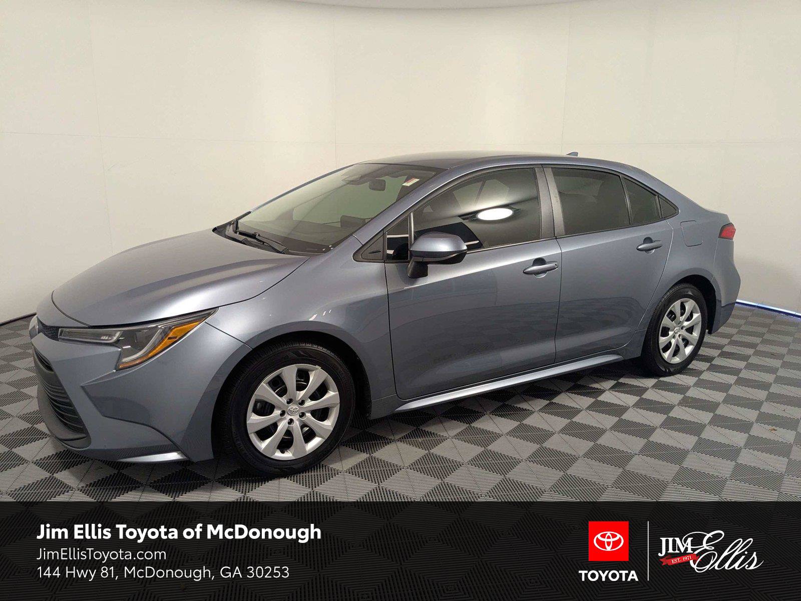 Used 2024 Toyota Corolla LE FWD image 1