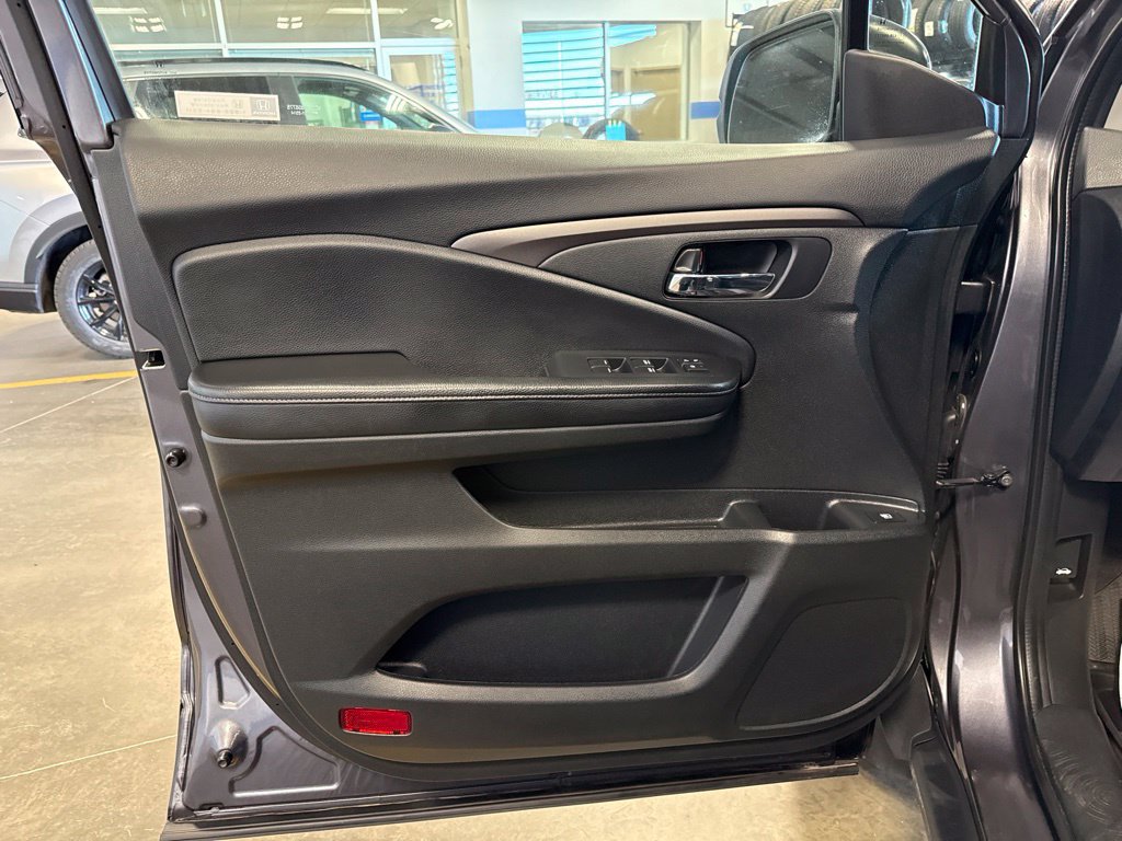 Used 2019 Honda Ridgeline RTL-T image 20