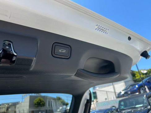Used 2024 Hyundai Kona Limited FWD image 57