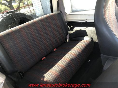 Used 2000 Jeep Wrangler Sport image 11