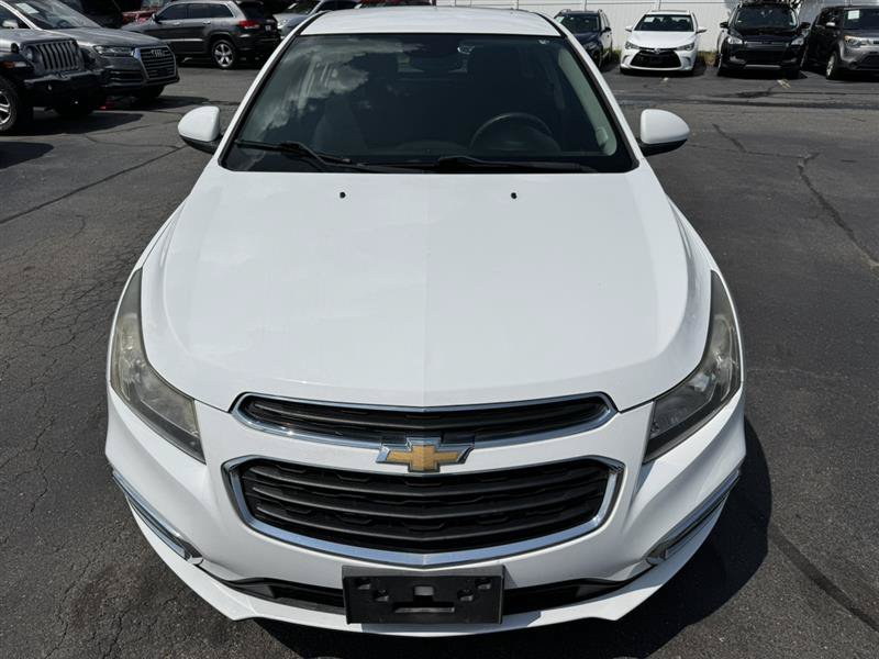 Used 2015 Chevrolet Cruze LT FWD image 4
