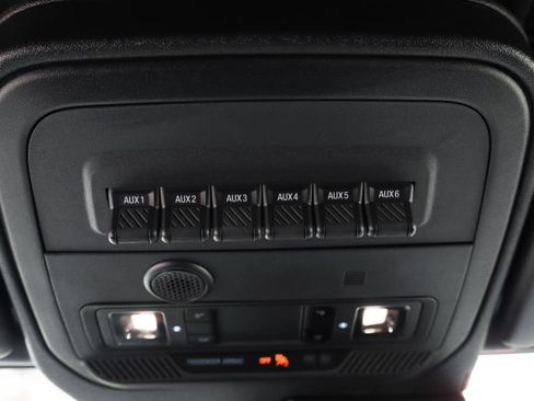 Used 2024 Ford Bronco Wildtrak AWD/4WD image 31