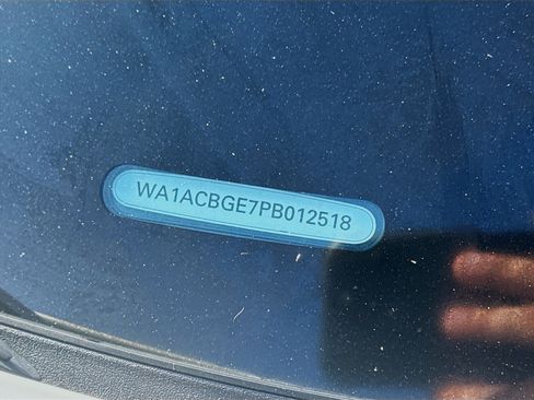 Used 2023 Audi e-tron S Premium Plus image 38