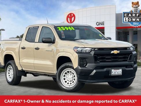 Used 2023 Chevrolet Colorado W/T image 2