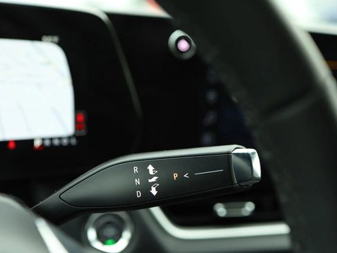 Used 2026 Chevrolet Equinox LT w/ Convenience Package II image 23