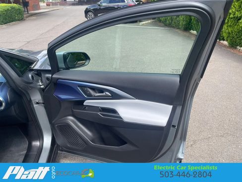 Used 2025 Chevrolet Equinox EV LT FWD image 44
