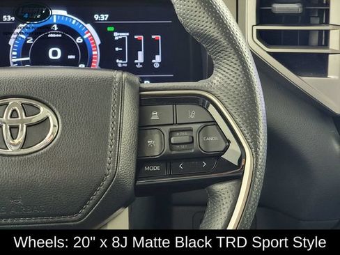 Used 2024 Toyota Tundra Limited AWD/4WD image 28