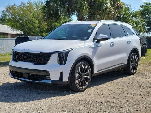 Used 2025 Kia Sorento EX image 2