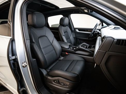 New 2026 Porsche Cayenne E-Hybrid AWD/4WD image 30