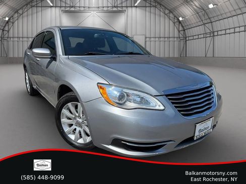 Used 2013 Chrysler 200 Touring w/ Cold Weather Group image 1