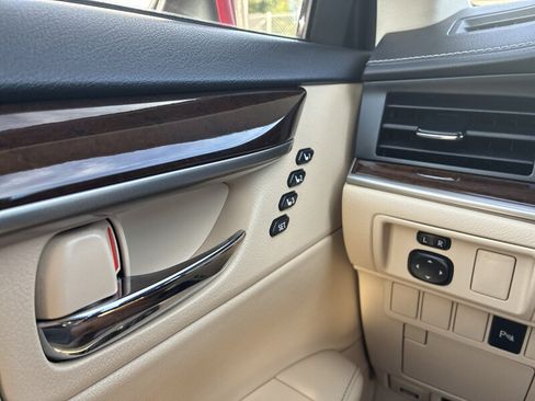 Used 2015 Lexus ES 350 w/ Premium Package FWD image 17
