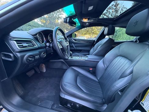 Used 2016 Maserati Ghibli image 10