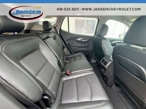 Used 2024 GMC Terrain SLT image 26