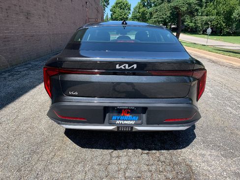Used 2025 Kia K4 FWD image 4