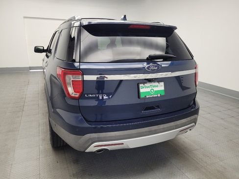 Used 2017 Ford Explorer Limited w/ Equipment Group 301A FWD image 6