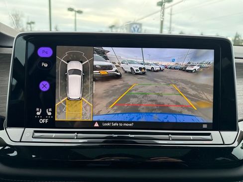 New 2026 Volkswagen Atlas SEL Premium R-Line image 23