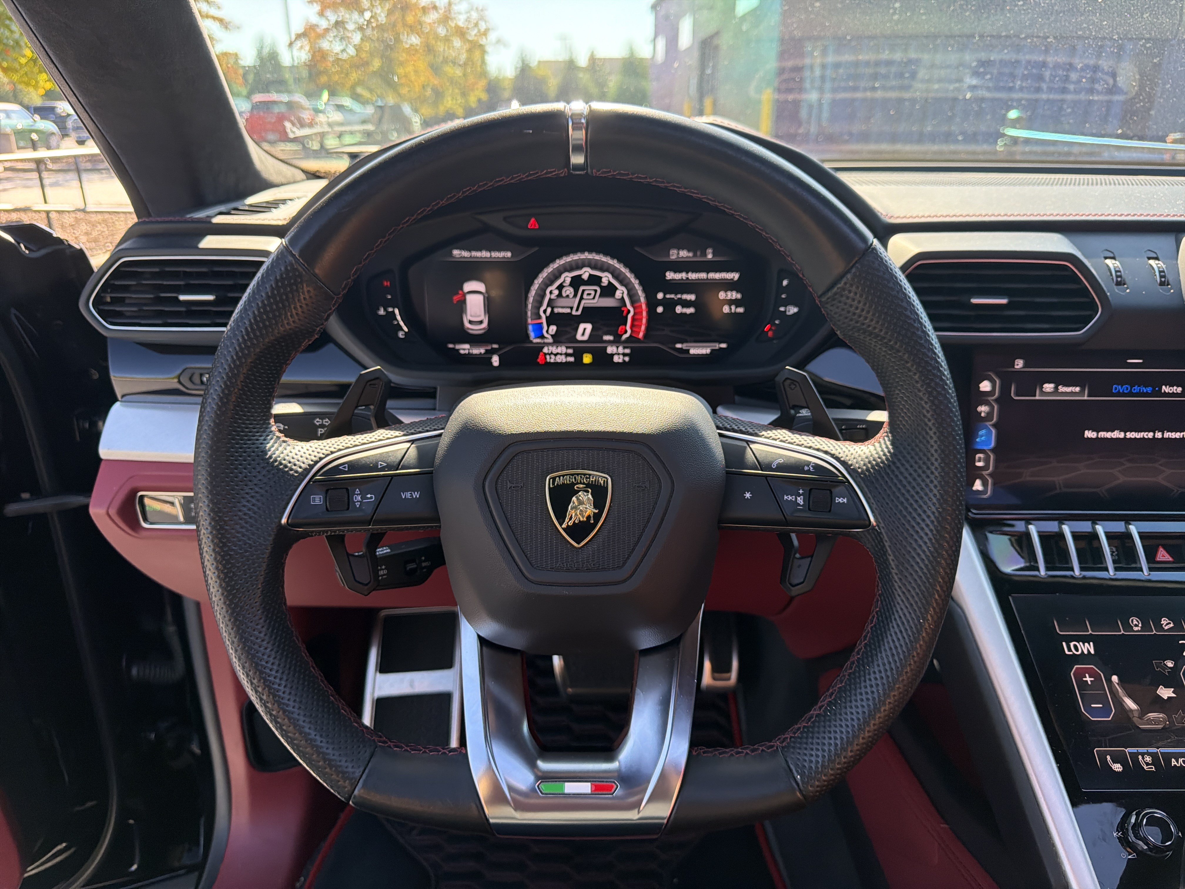 Used 2020 Lamborghini Urus AWD/4WD image 18