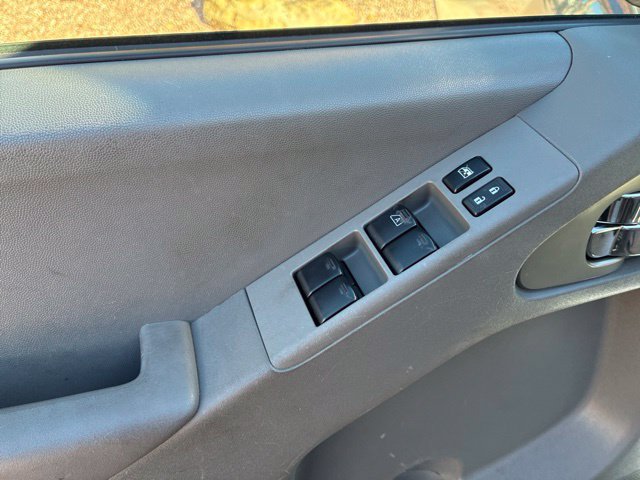 Used 2020 Nissan Frontier SV w/ Midnight Edition Floor Mats AWD/4WD image 17