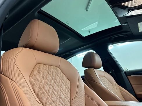 Used 2023 BMW 530e w/ Convenience Package image 25