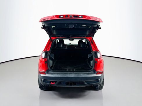 Used 2019 Jeep Cherokee Trailhawk w/ Comfort/Convenience Group image 29