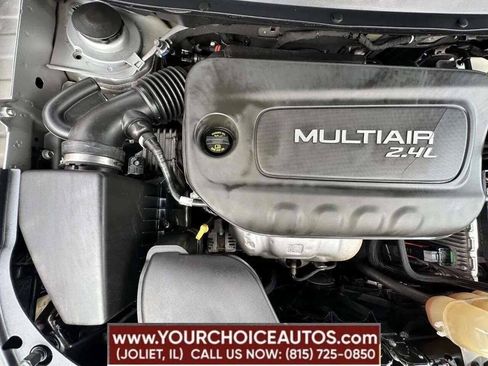 Used 2019 Jeep Cherokee Latitude w/ Popular Appearance Group AWD/4WD image 51