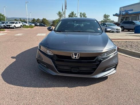 Used 2018 Honda Accord Sport image 2
