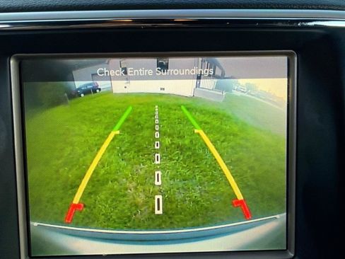 Used 2017 Jeep Grand Cherokee Limited w/ Luxury Group II AWD/4WD image 22