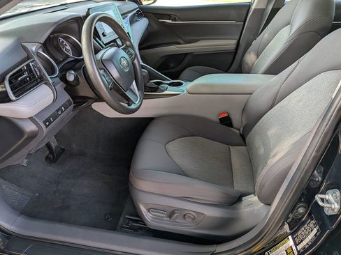 Used 2021 Toyota Camry LE image 17
