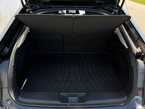 Certified 2025 Toyota Prius XLE AWD/4WD image 19
