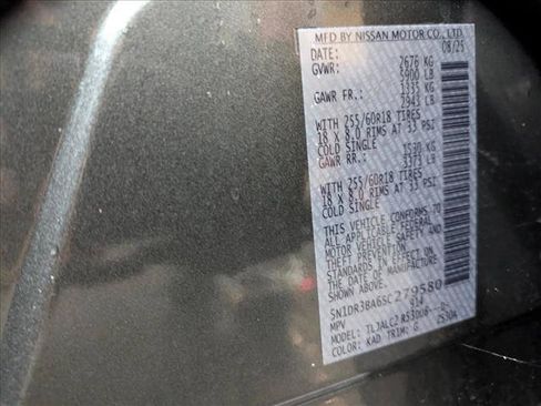 Used 2025 Nissan Pathfinder SV FWD image 22
